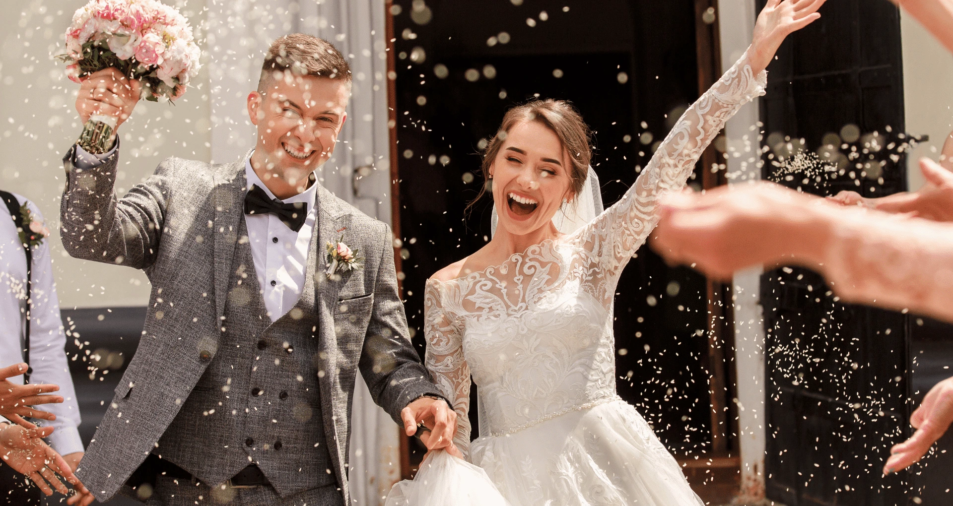 When and How Much Time Before You Should Book a Wedding and Pre-Wedding Photographer?
