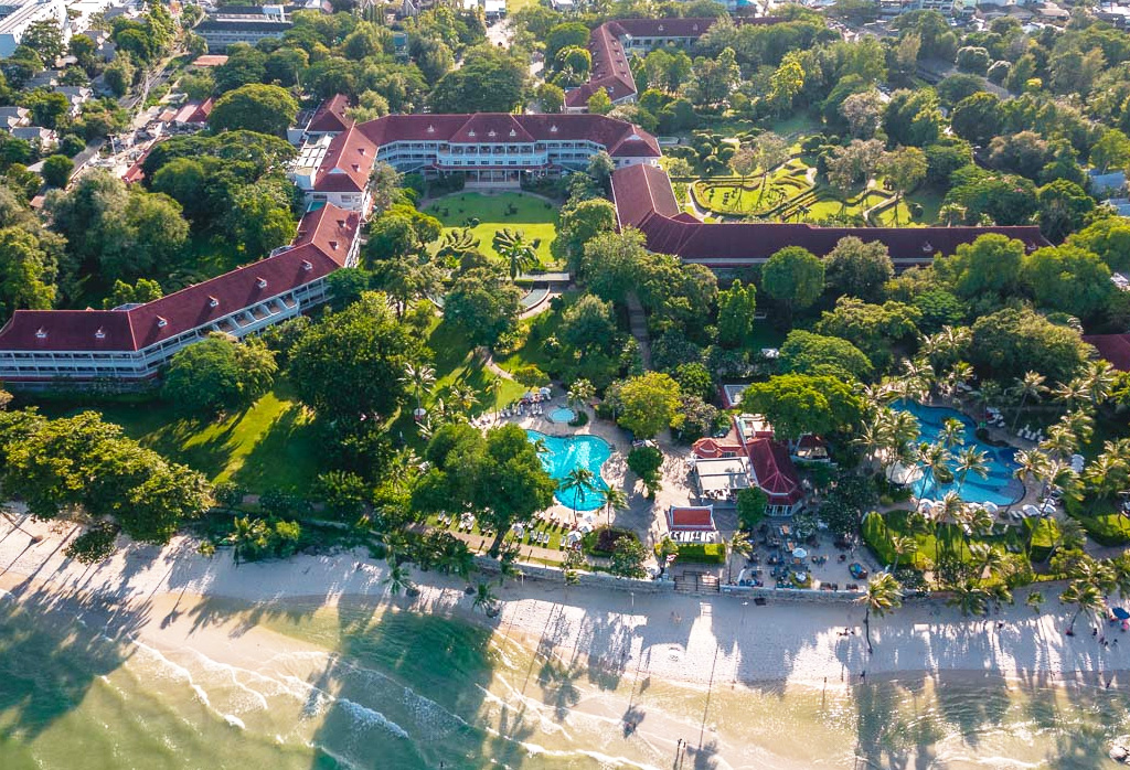 Centara Grand Beach Resort