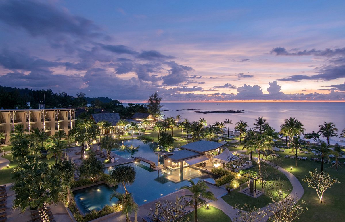 The Sands Khao Lak by Katathani